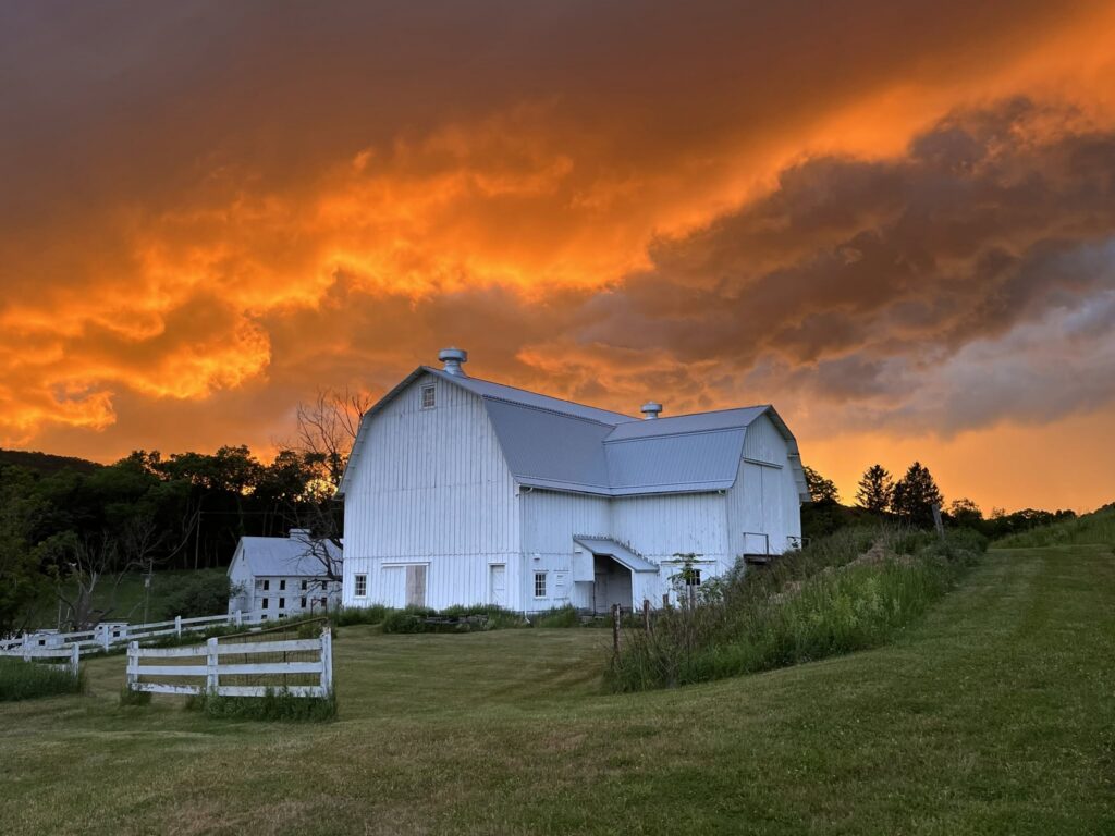 Rich Farm/Rich Country Farmhouse